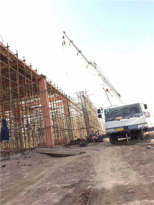 常宁市吊车作业的安全注意事项有哪些？