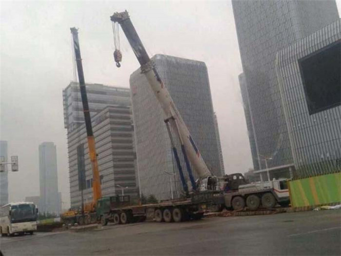 常宁市25吨吊车能吊多重设备？
